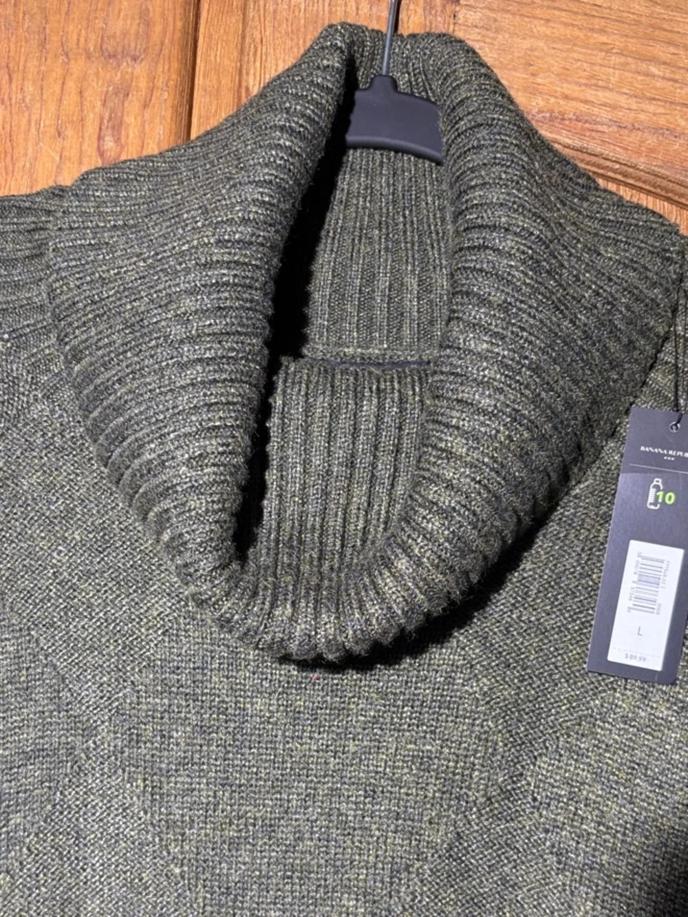 Banana Republic classic turtleneck